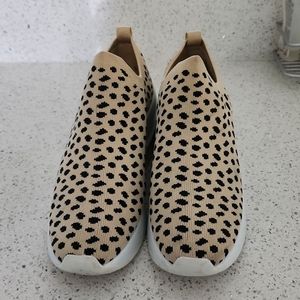 Gianni Bini Leopard Print Platform Sneakers Size 9